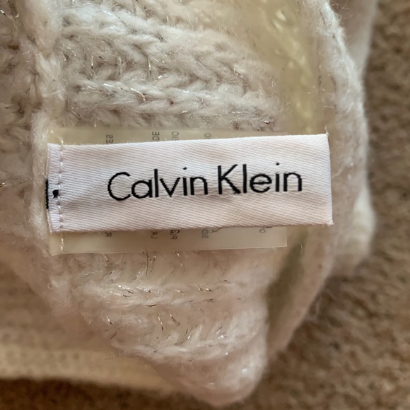 Calvin Klein infinity scarf - Picture 3 of 4